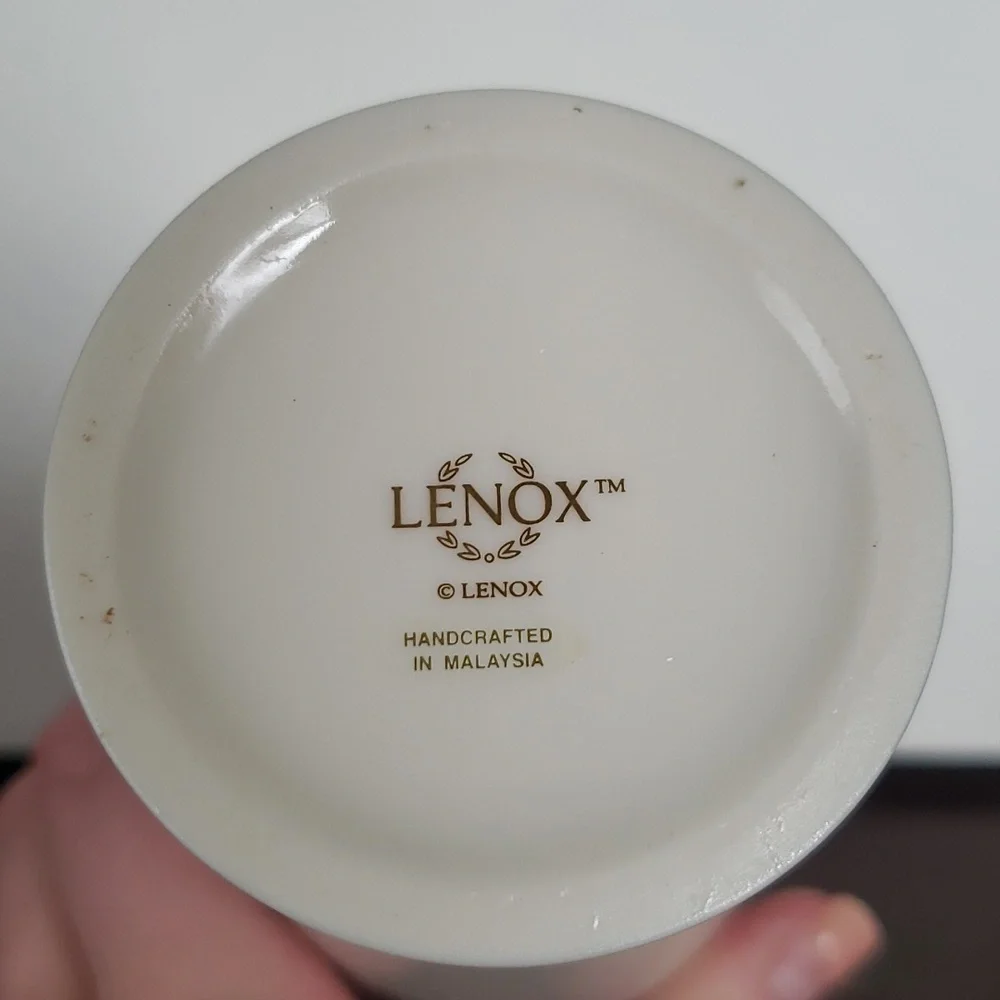 Lenox Rose Blossom Bud Vase - Picture 8 of 8